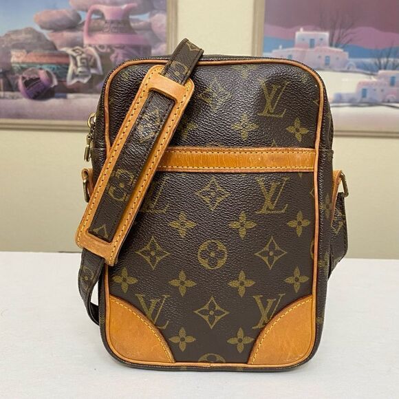 LOUIS VUITTON Danube Crossbody Shoulder Bag 💼 SD0071 - Picture 1 of 16